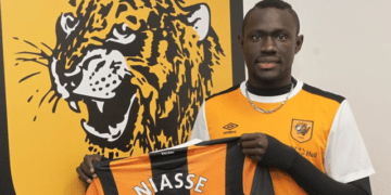 Baye Oumar Niasse a inscrit son premier but avec Hull City (Hull City 2-1 Manchester United) - wiwsport